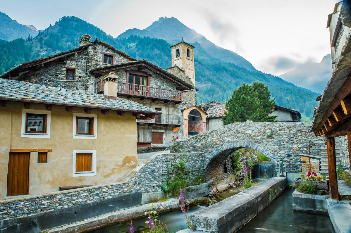 Fusione tra architettura e natura i borghi in pietra piu affascinanti dItalia 1