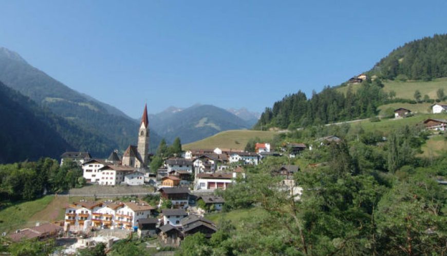 Bolzano: a trip to the villages of Ulten and Glurns.