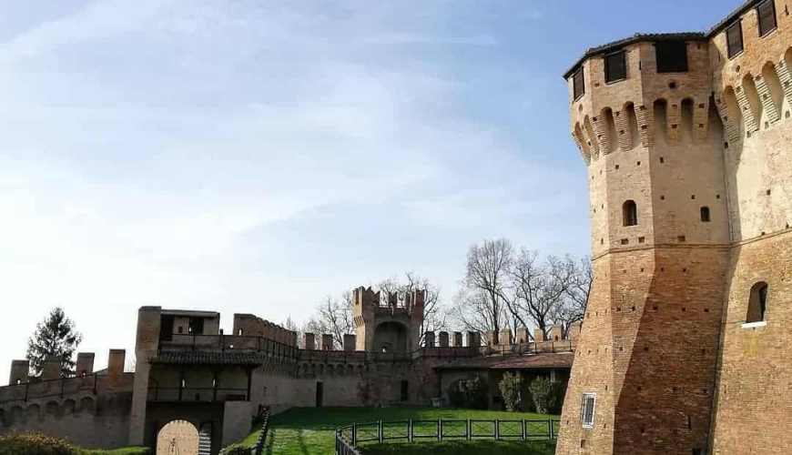 Pesaro: trip to the villages of Gradara and Montegridolfo